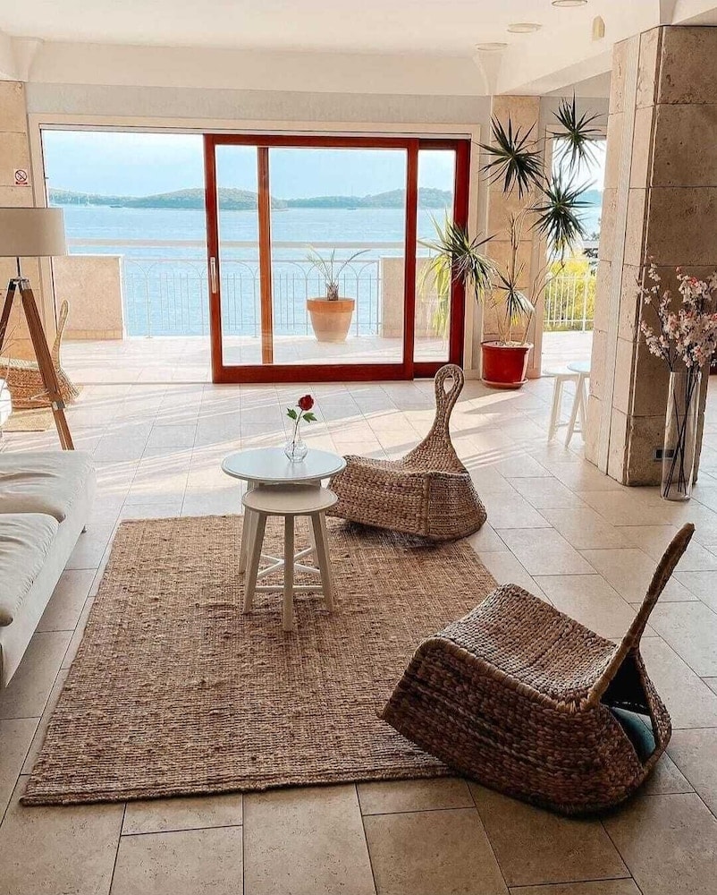 Hvar - Hotel Podstine