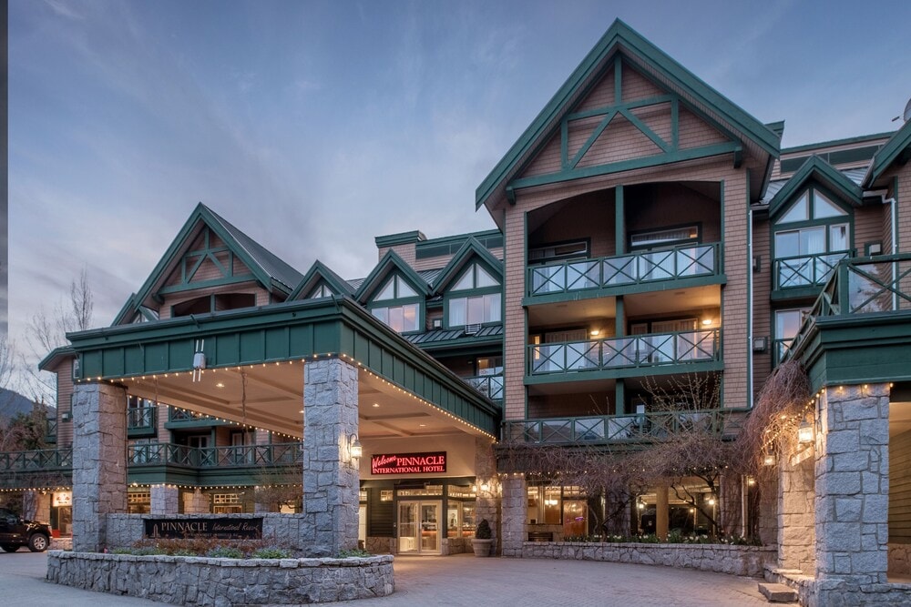 Whistler - Pinnacle Hotel Whistler