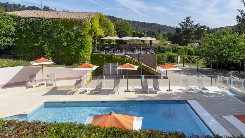 Gréoux-les-Bains - Hôtel & Résidence Lou Paradou Gréoux Les Bains