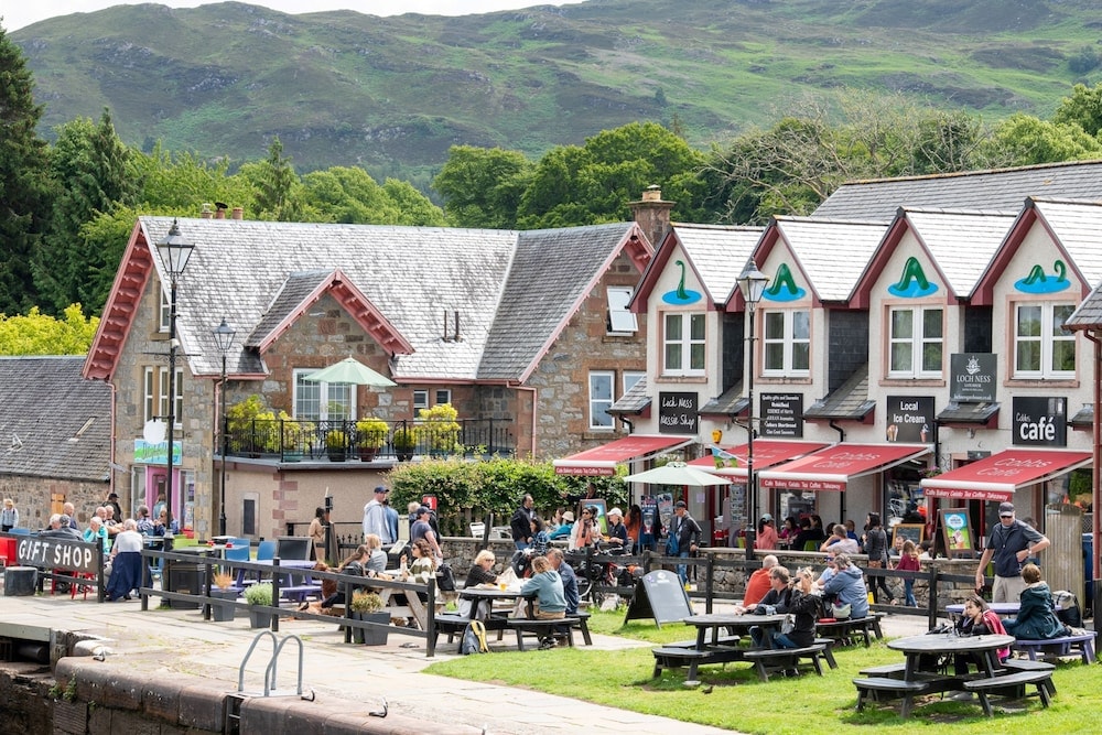 Fort Augustus - Loch Ness Gate House