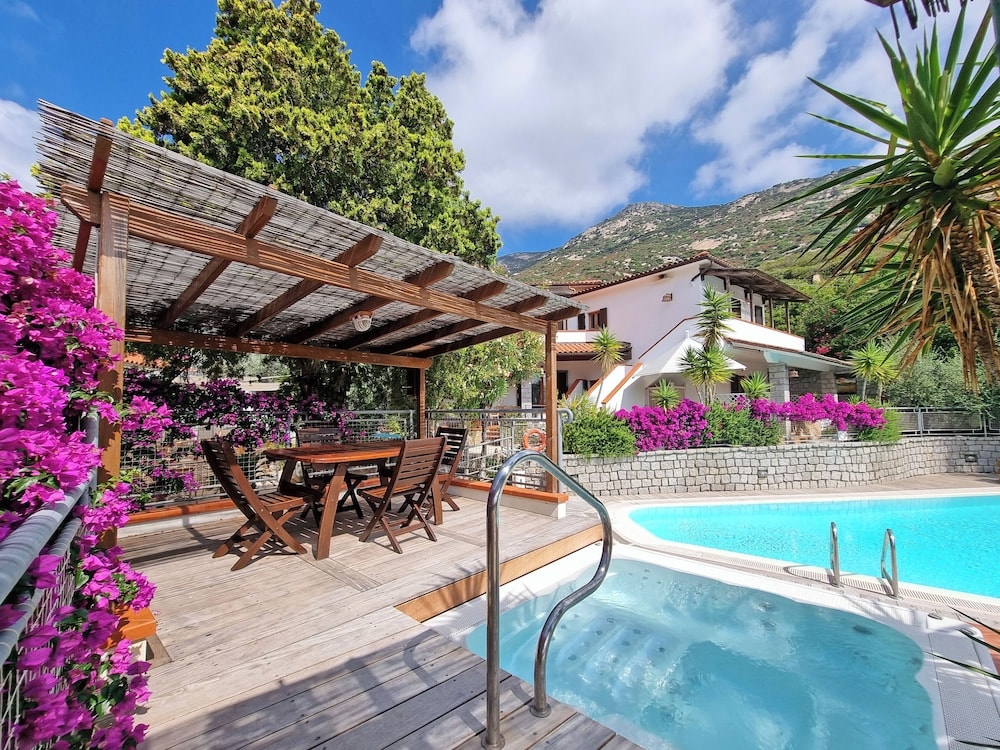 Campo nell'Elba - Eco Hotel Montemerlo