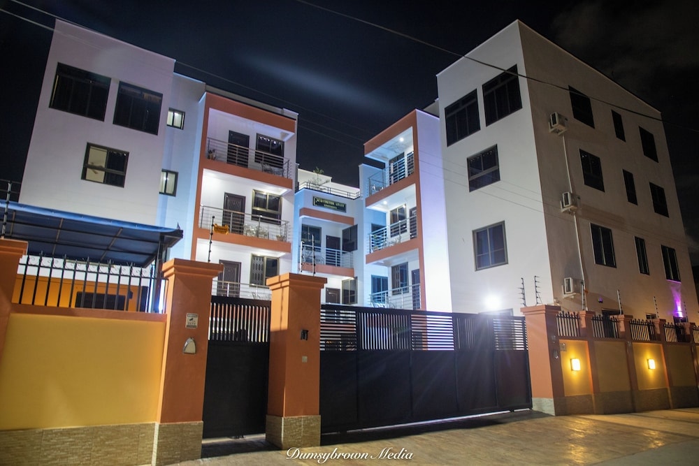 Lapaz - Washington Court Apartments
