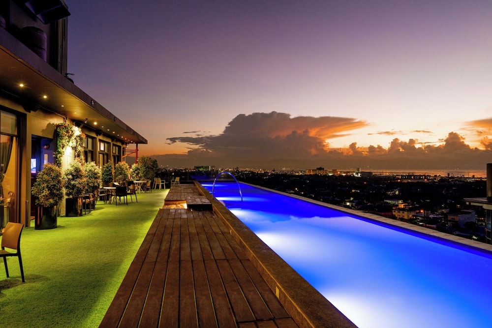 Las Pinas - Azumi Boutique Hotel