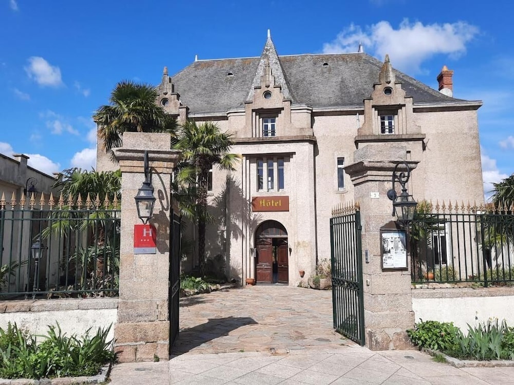 Tiffauges - Hôtel De La Barbacane
