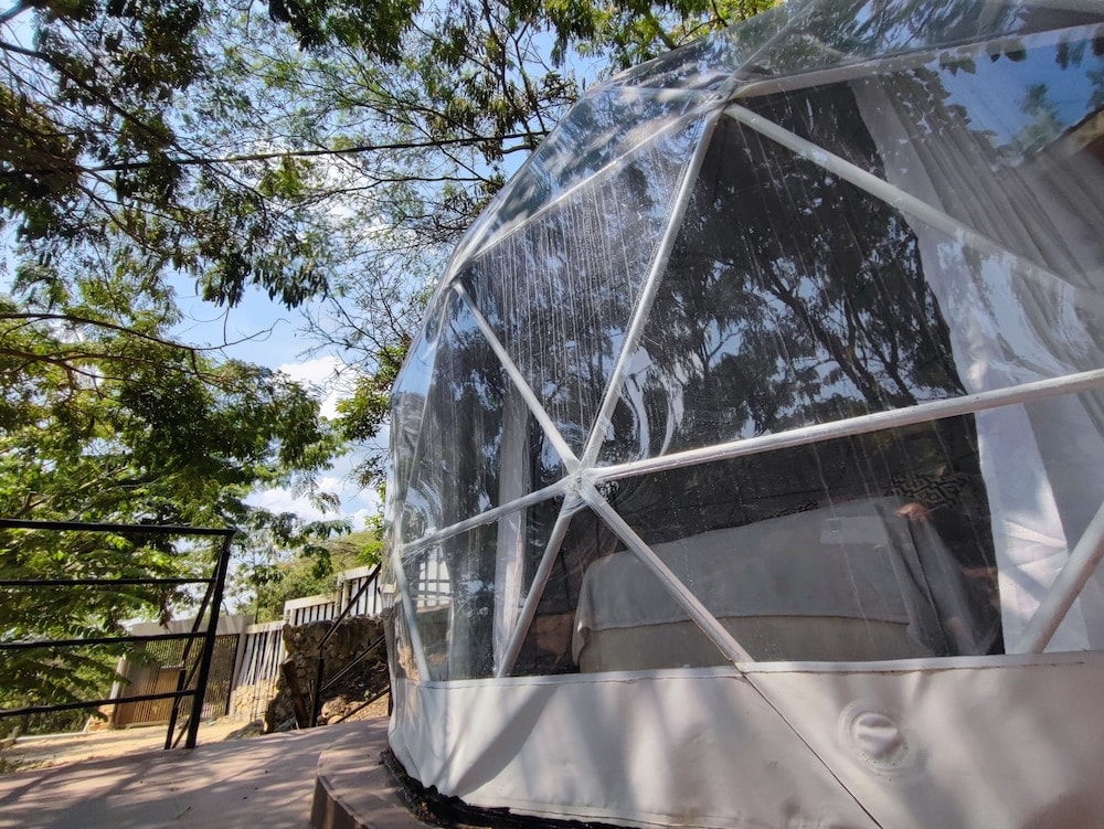 La Mesa - Glamping romantico en Vista Hermosa