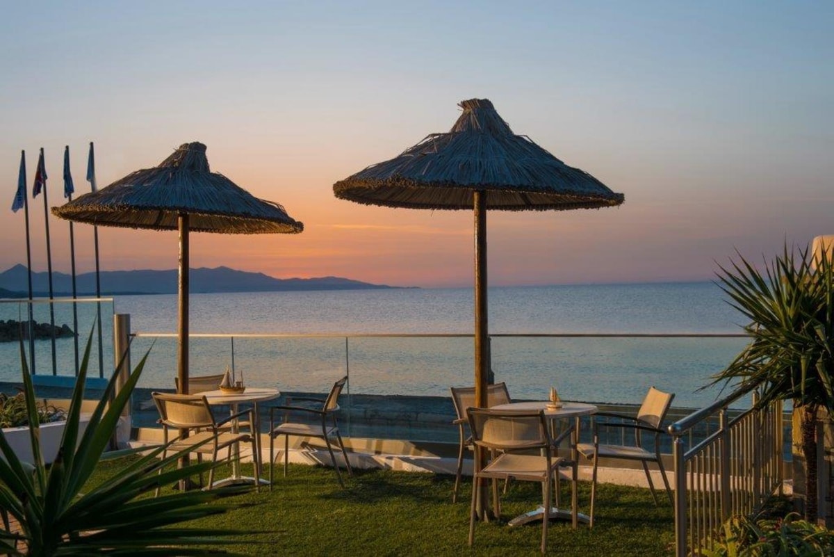 Stockholm - Heraklion stad - Golden Bay Boutique Hotel & Bungalows
