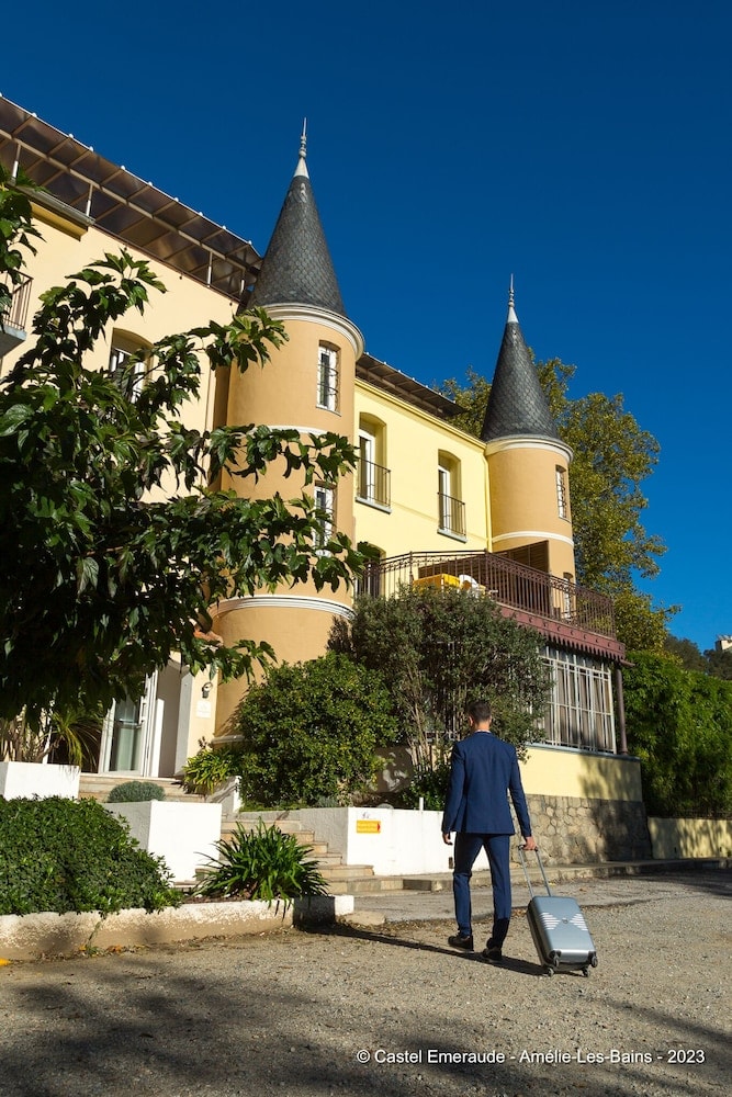 Amélie-les-Bains-Palalda - Appart'Hotel Castel Emeraude, Charme et Caractère