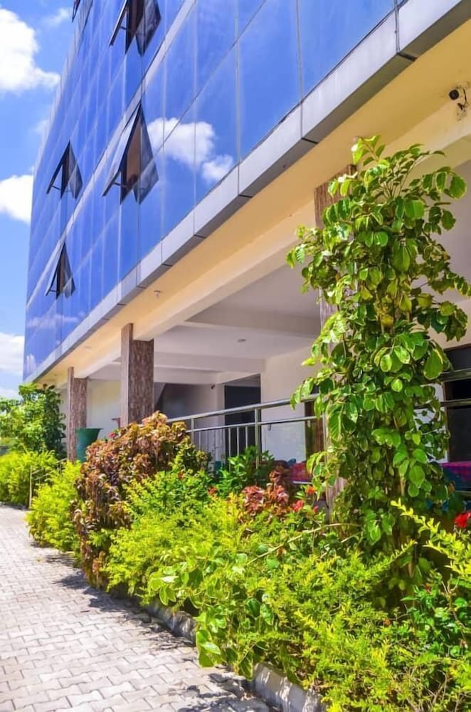 Kunduchi - Muhako Hotel