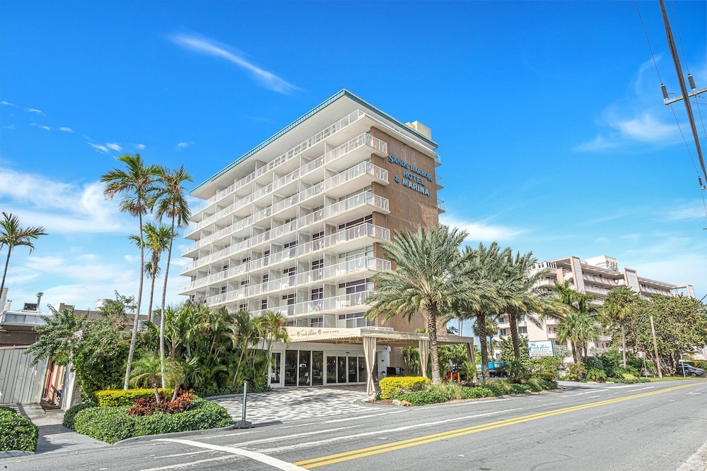 Pompano Beach - Sands Harbor Resort and Marina