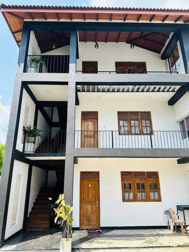 Anuradhapura - Hotel Miami