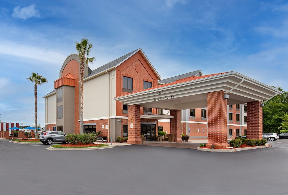 Holiday Inn Express SAVANNAH S I95 - RICHMOND HILL by IHG