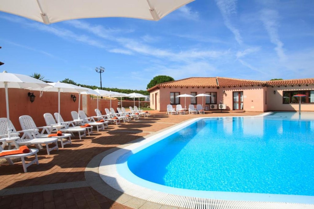 Vignola Mare - Residence Baia dei Mirti