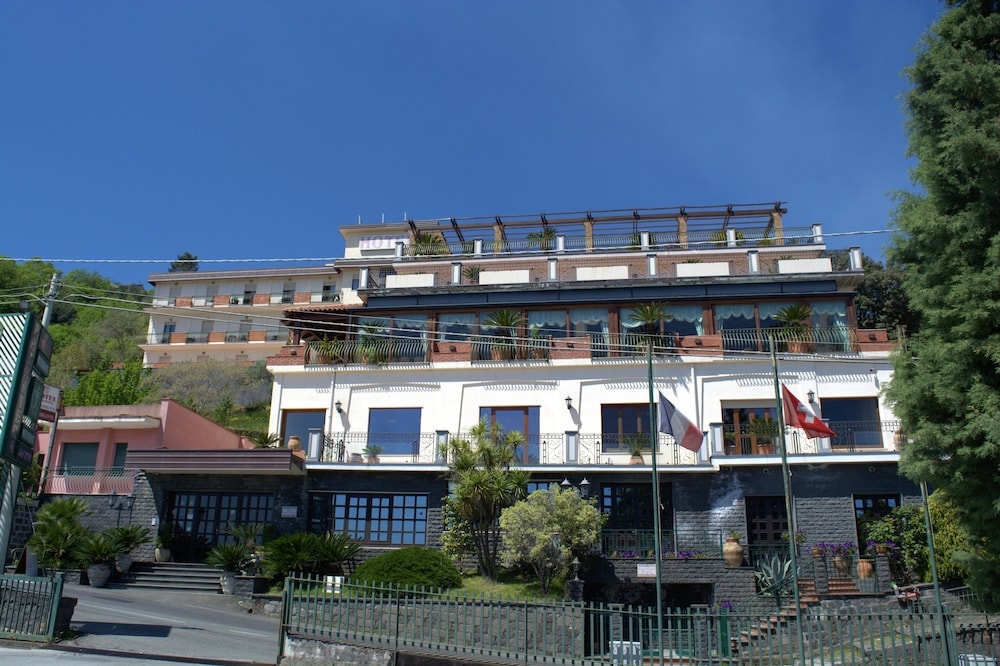 Giarre - Hotel Primavera Dell'Etna