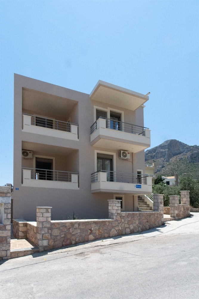 Monemvasia - Tulipa Suites