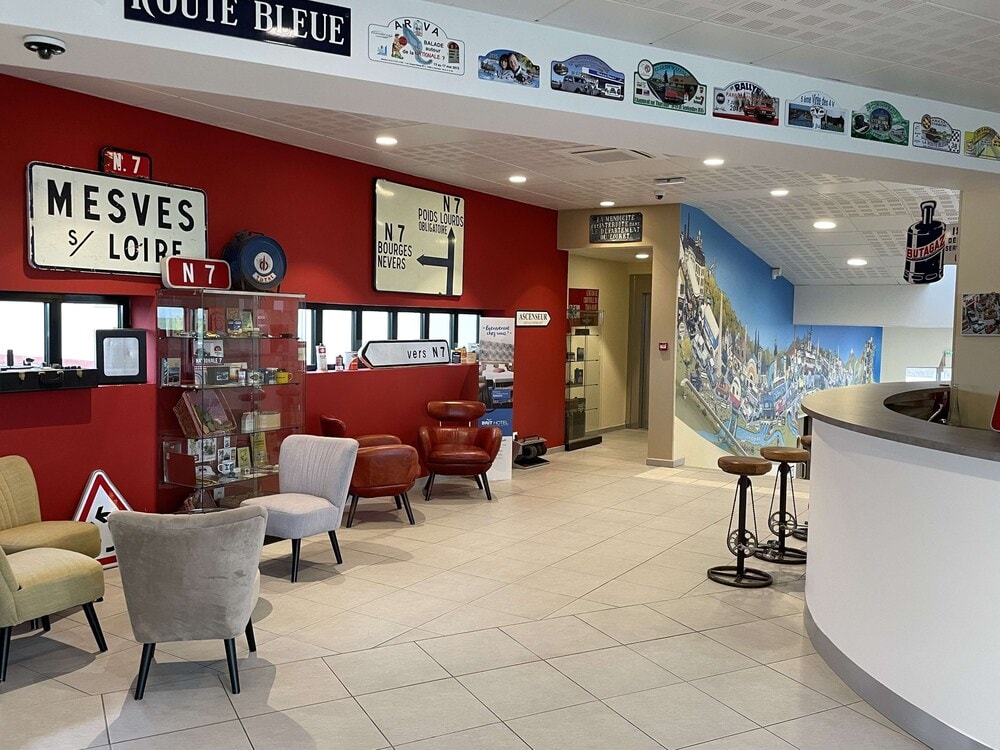 Mormant-sur-Vernisson - Brit Hotel Montargis