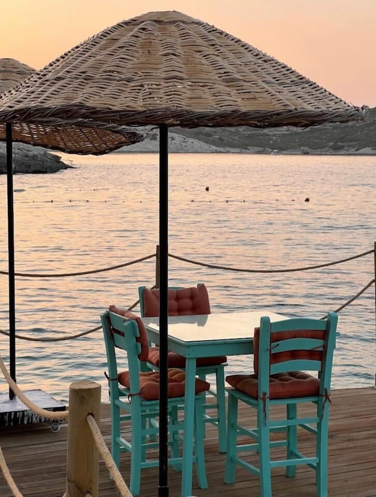 Karaburun - AKVARYUM BUTİK OTEL