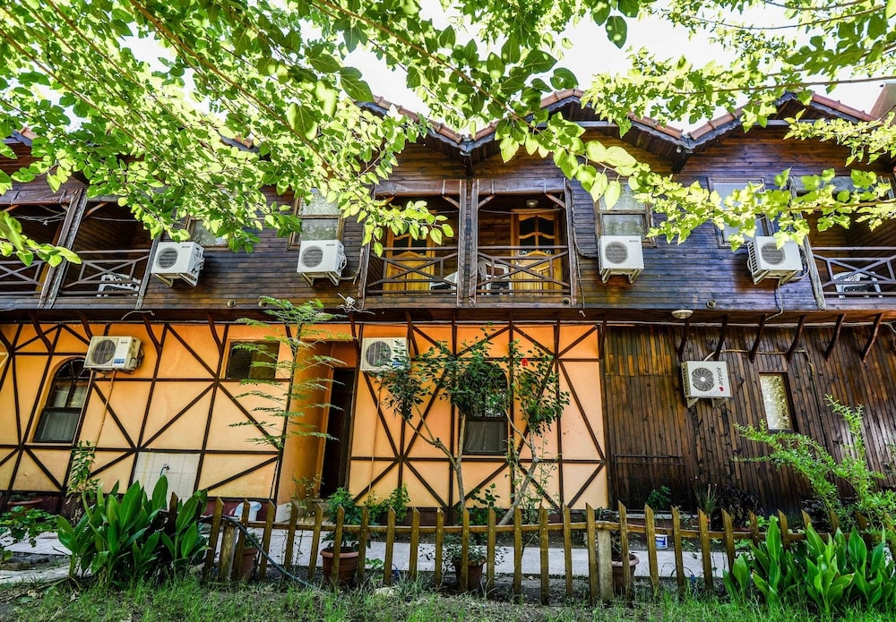 Adrasan - YAVUZ MOTEL ADRASAN