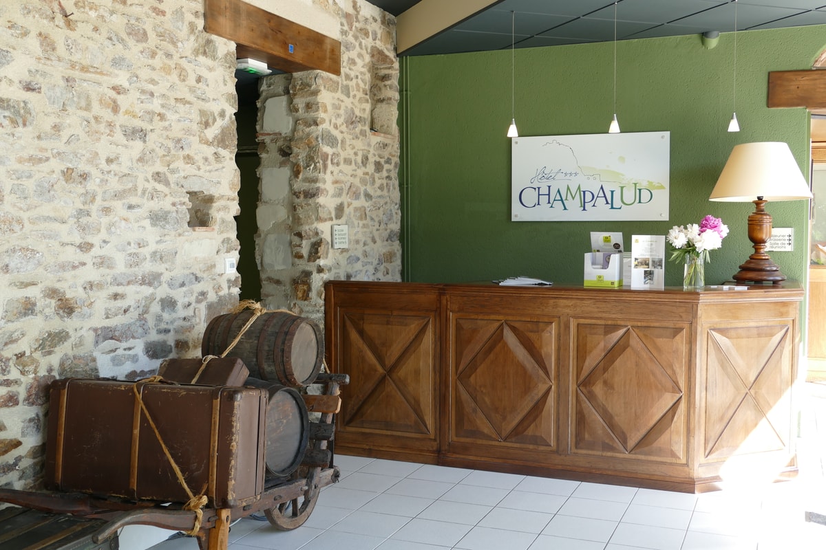 Drain - Logis Hotels Le Champalud Restaurant La Citadelle