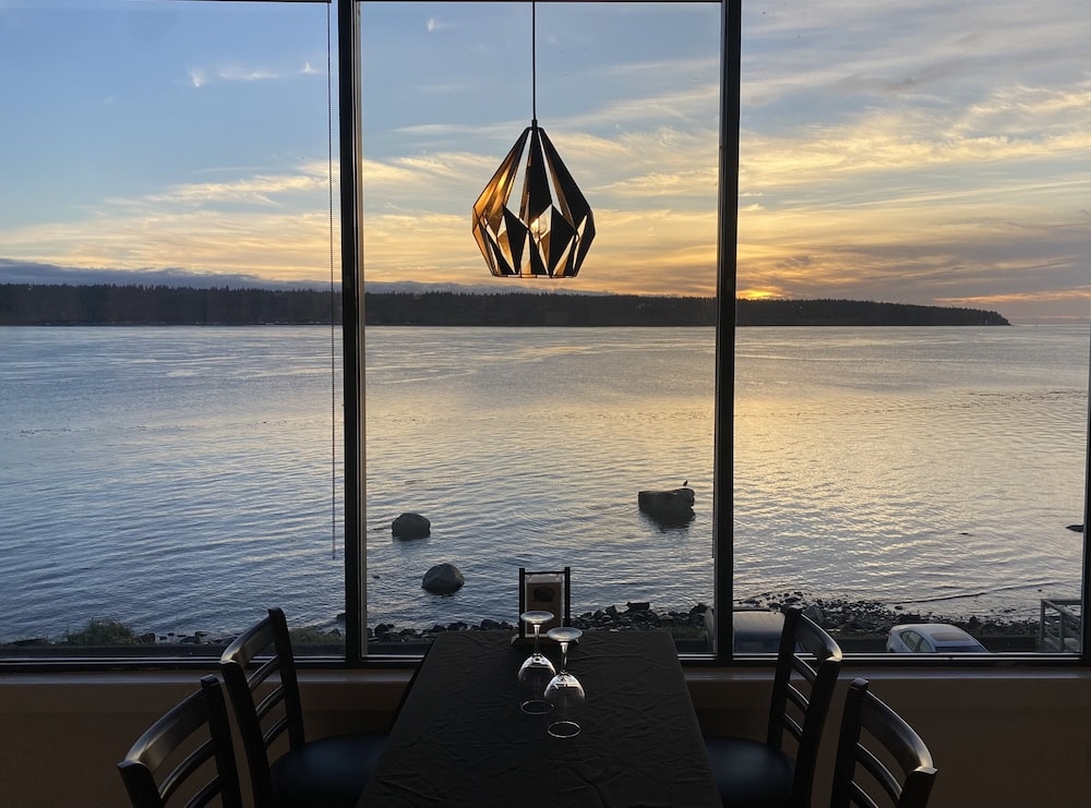 Campbell River - Anchor Inn and Suites