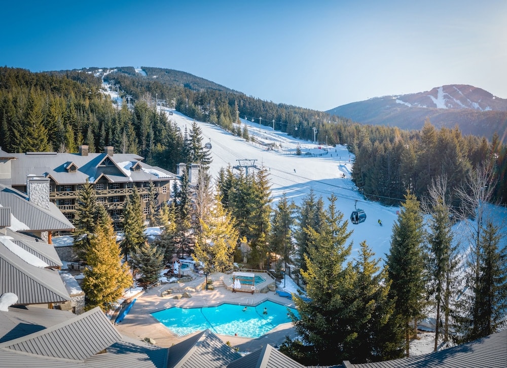 Whistler - Blackcomb Springs Suites by CLIQUE