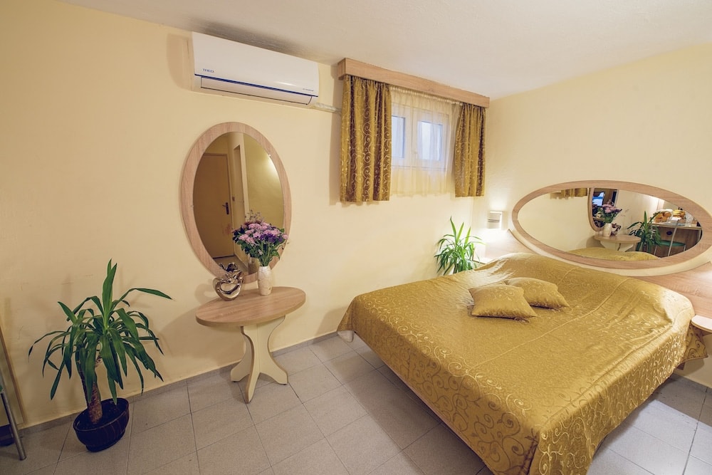 Varna - Hotel Color