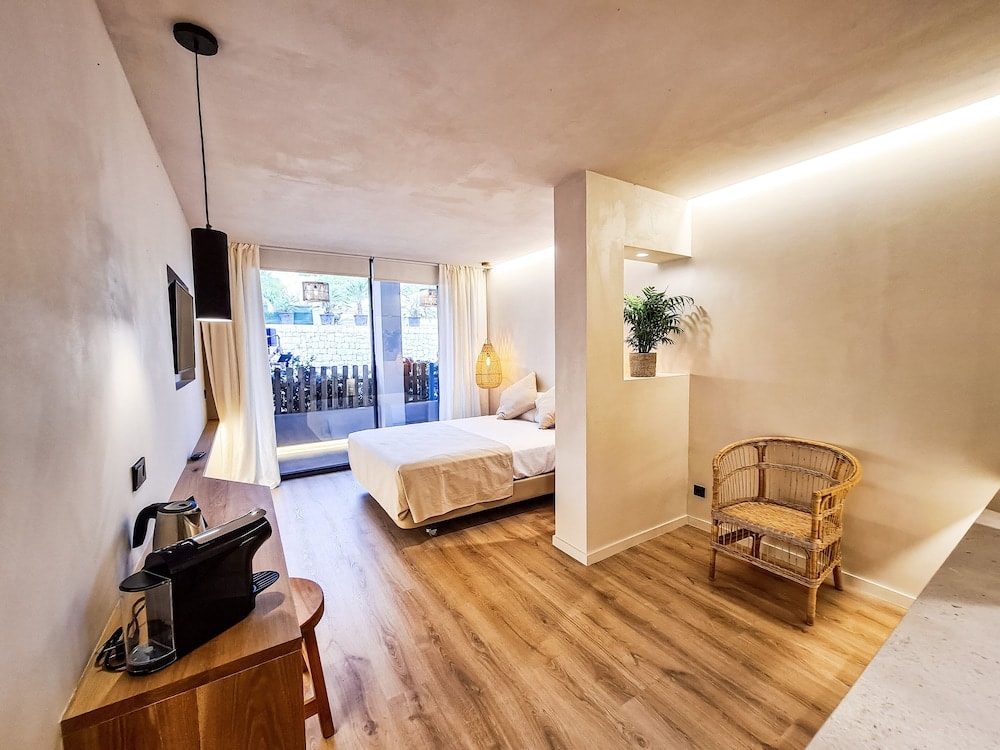 Arenal d'en Castell - S Estancia Suites