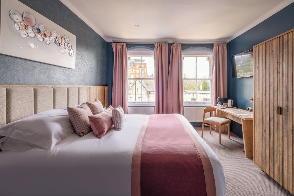 Painswick - The Stroud Hotel