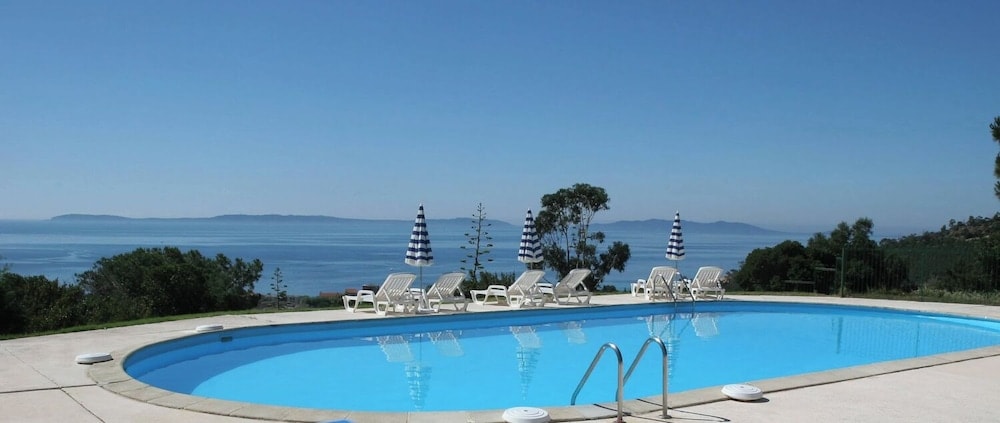 Le Lavandou - Azur Hotel