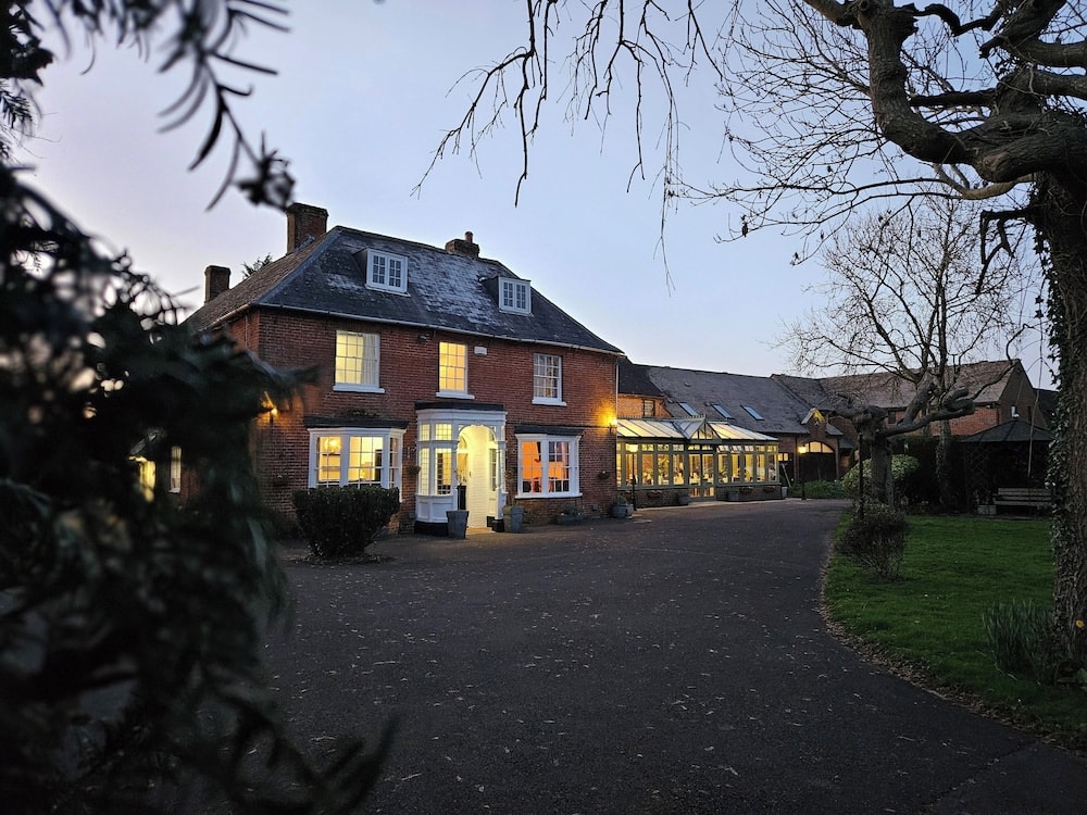 Swindon - Marsh Farm Hotel