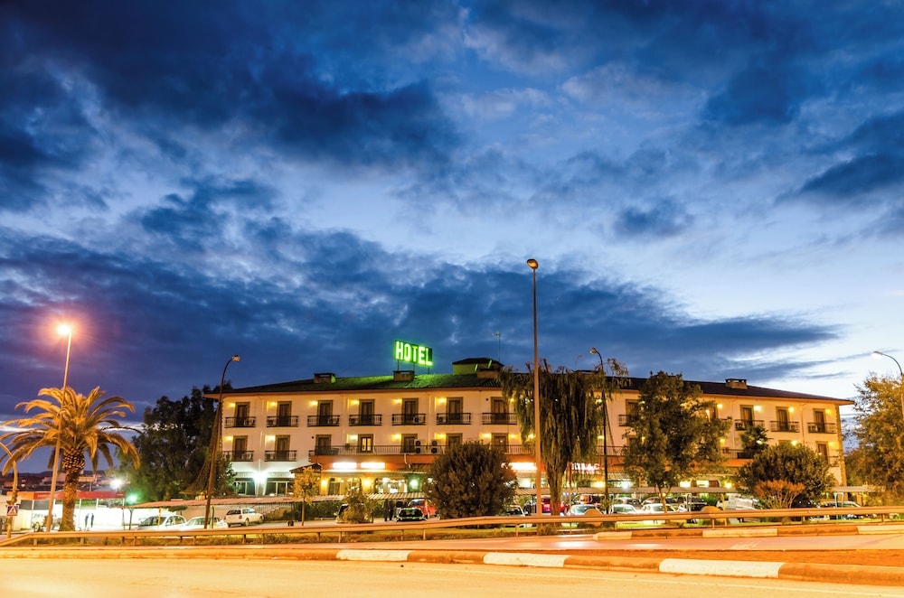 Baños de la Encina - Hotel Zodiaco