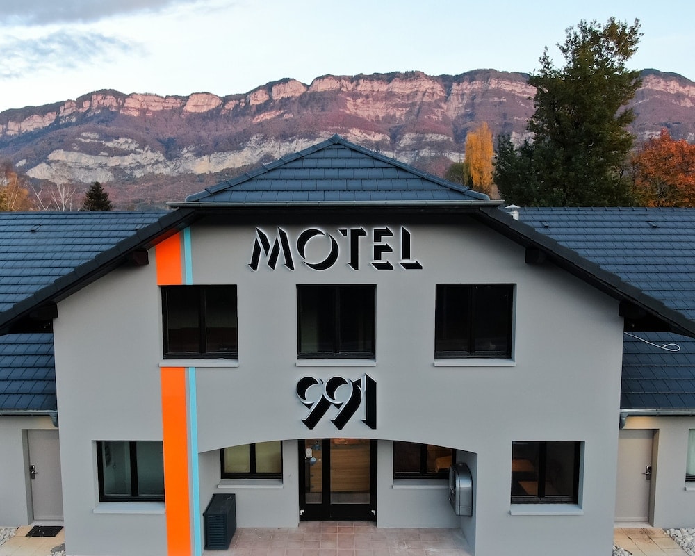 Brison-Saint-Innocent - Motel 991
