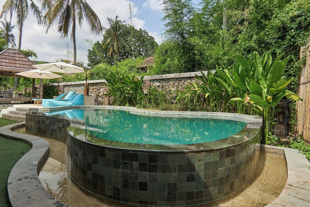 Senggigi - Attara Inn Senggigi