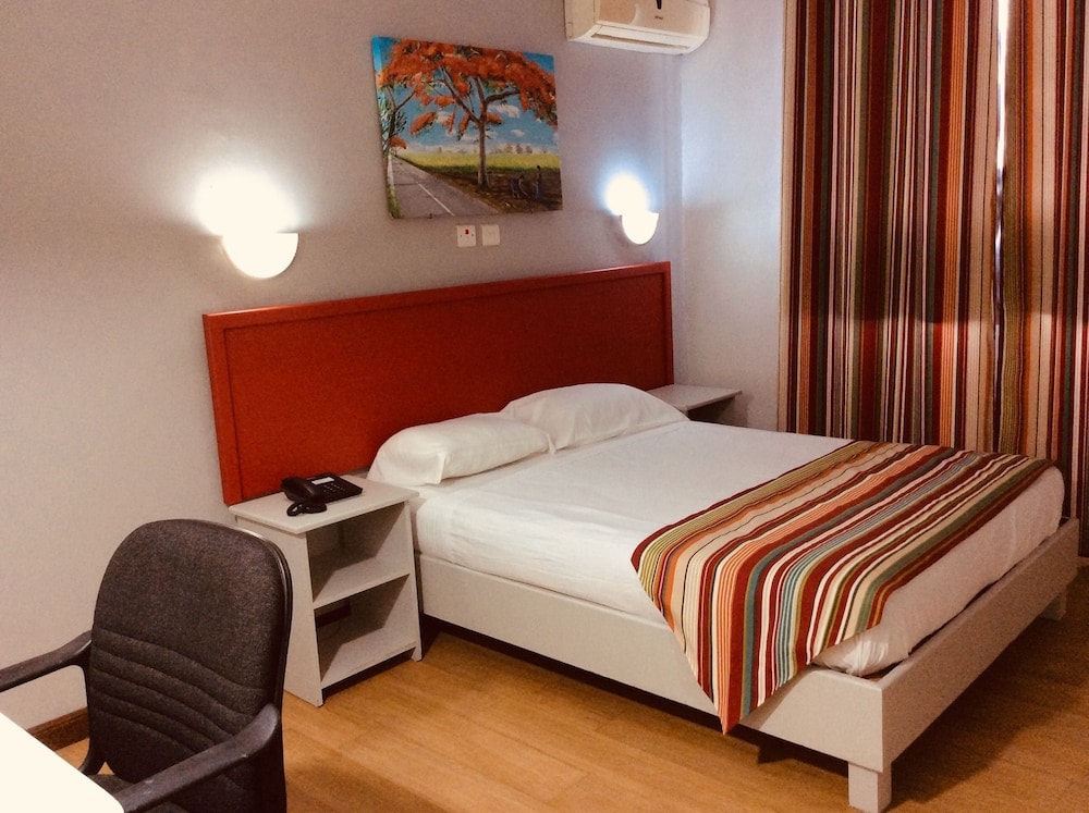 Göteborg - Port Louis - Champ de Mars B&B