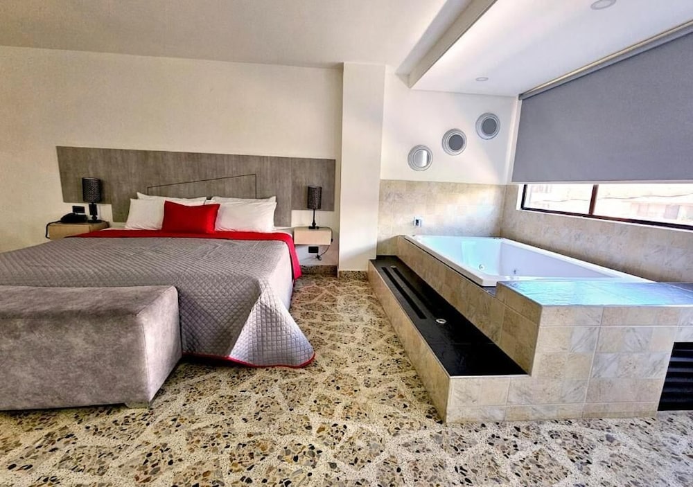 Stockholm - Medellín - Hotel Ofix