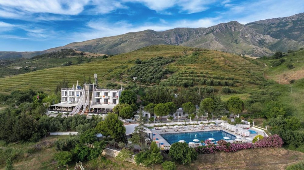 Malmö - Bashkia e Orikumit - Edva Resort