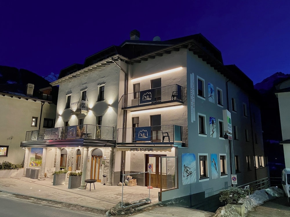 Ponte di Legno - Hotel Sciatori 3 Stelle Superior