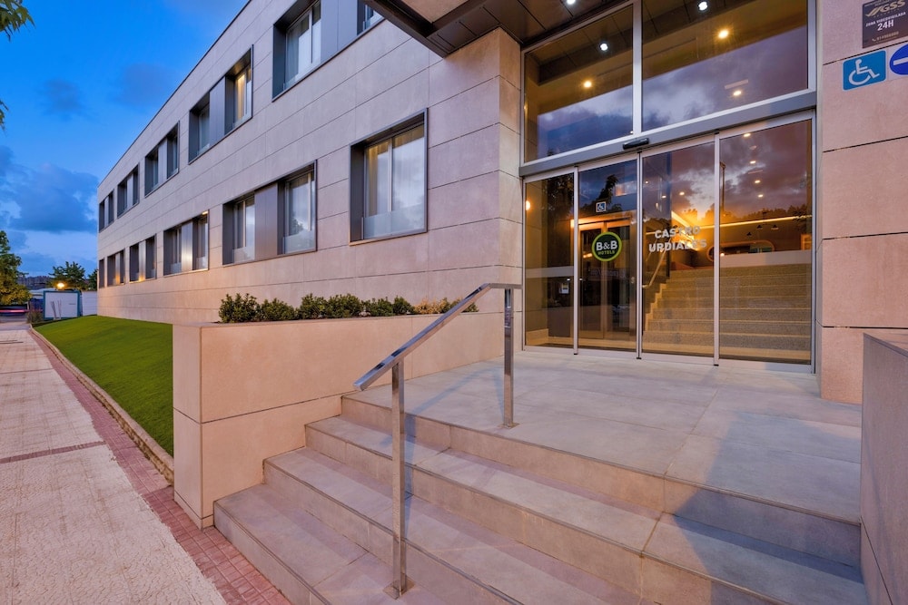 Castro-Urdiales - B&B HOTEL Castro Urdiales