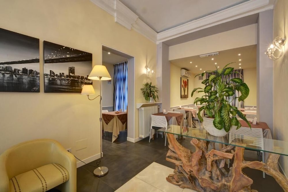 Turin - Hotel Universo