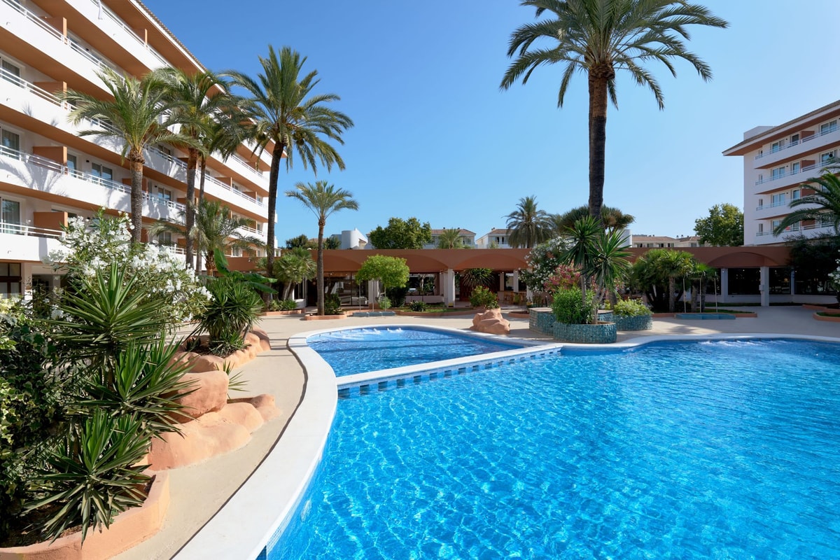 Umeå - Palma de Mallorca - tent Calvia Beach