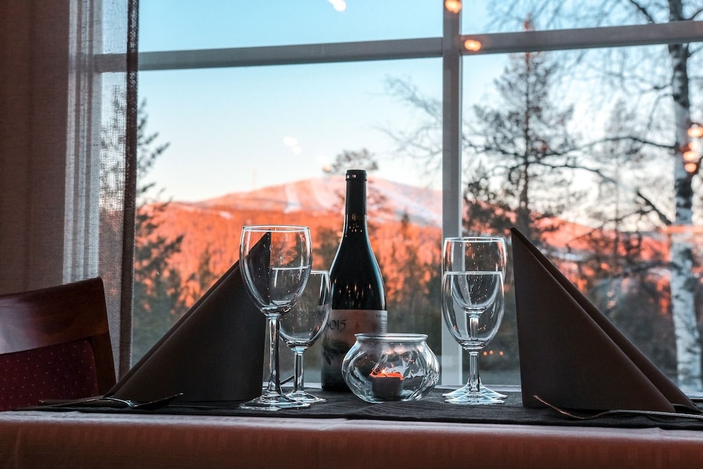 Ylläsjärvi - Hotel Ylläsrinne