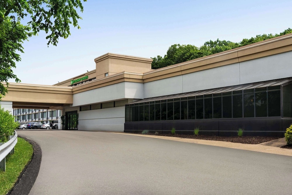 Coraopolis - Wyndham Garden Inn Pittsburgh Airport