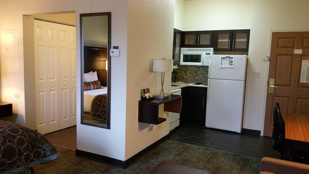 Lombard - Staybridge Suites CHICAGO-OAKBROOK TERRACE by IHG