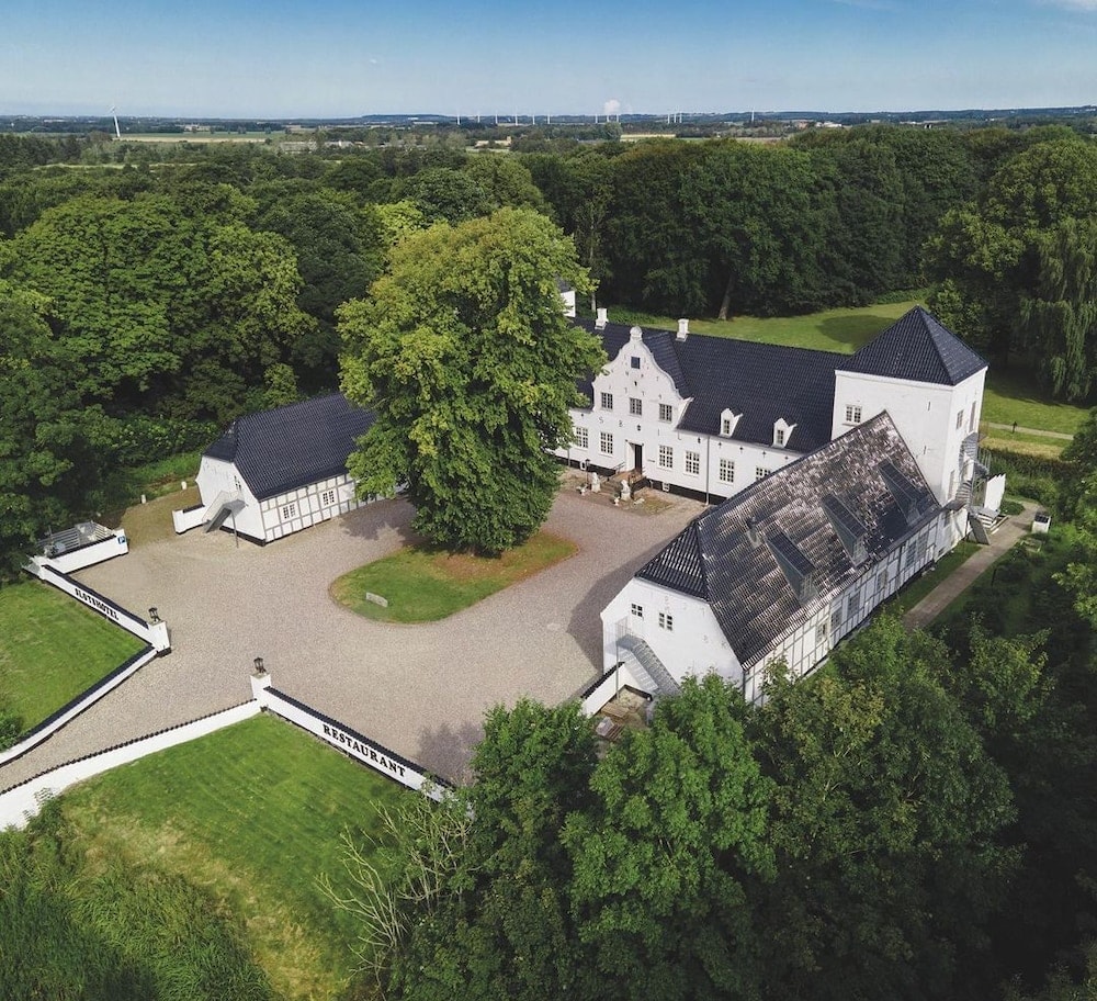 Tylstrup - Vraa Slotshotel