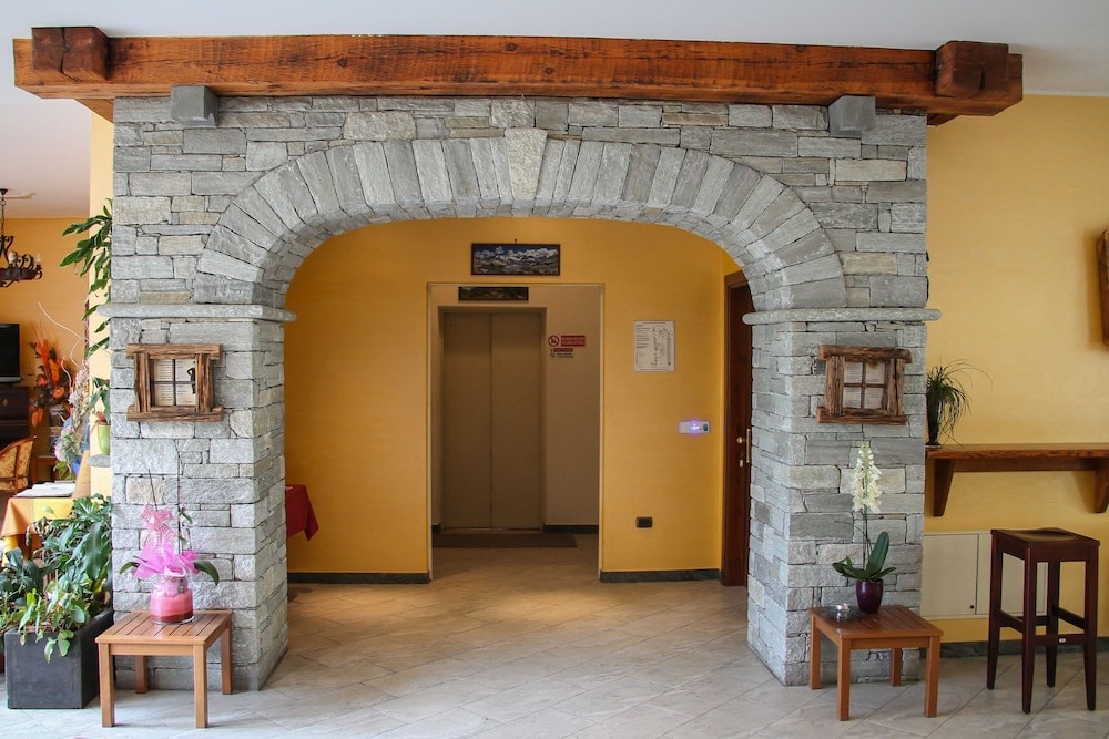 Pont-Saint-Martin - Crabun Hotel