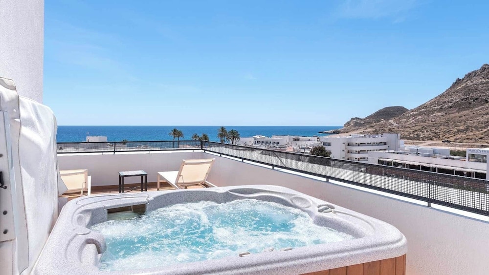 Agua Amarga - Calachica Las Negras Hotel Boutique