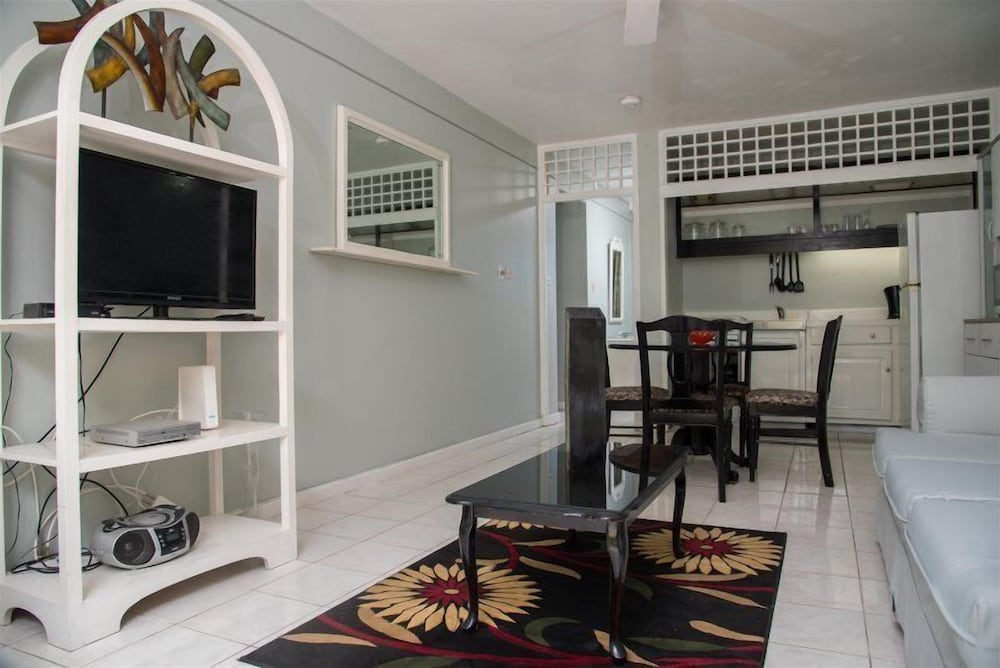 Ocho Rios - Fisherman's Point Apartments
