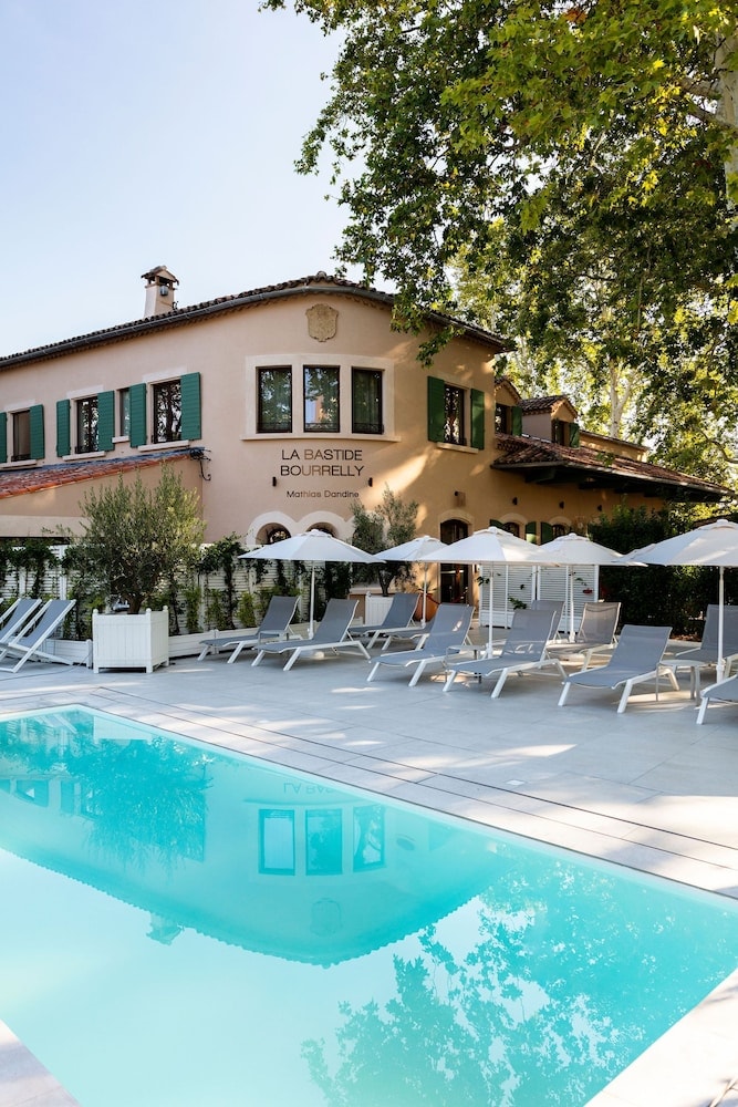 Vitrolles - Hôtel et Restaurant La Bastide Bourrelly - Mathias Dandine