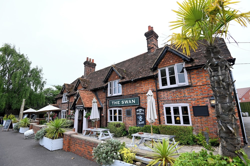 Newbury - Swan, Thatcham by Marston's Inns