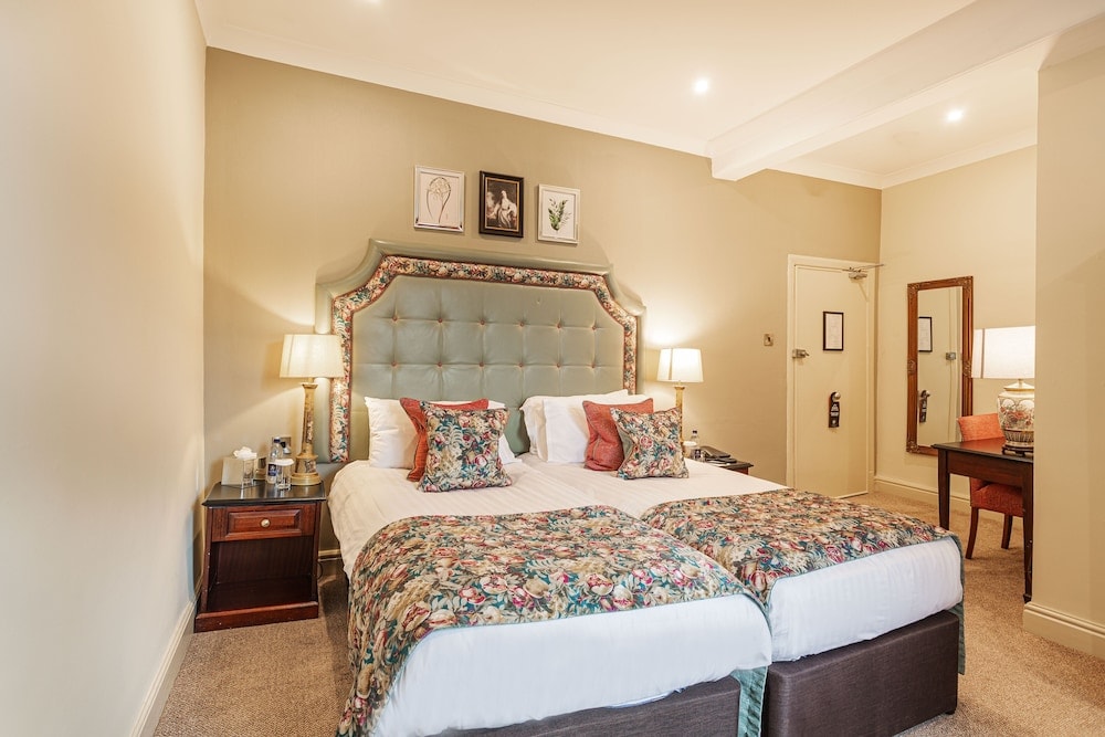 Oswestry - The Wynnstay Hotel, Oswestry, Shropshire - The Coaching Inn Group