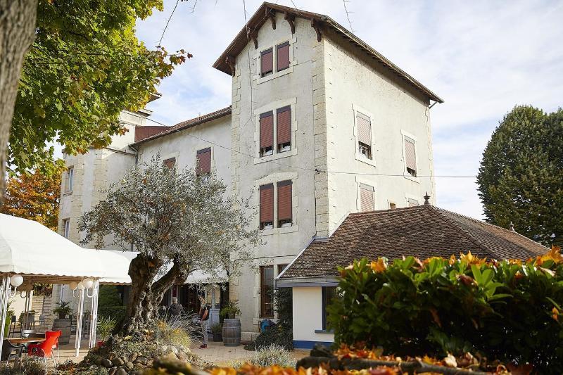 Bourgoin - Logis Hôtel La Commanderie de Champarey